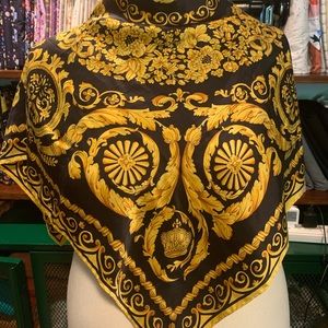 Liberty 100% silk scarf black/gold